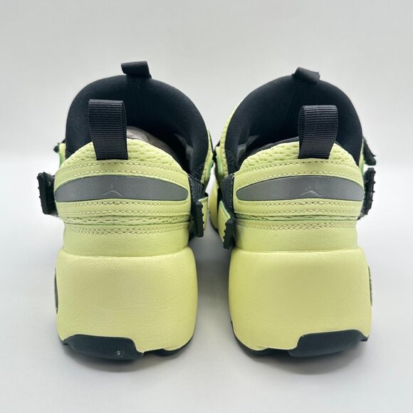 Women Nike AirJordan Trunner LX Shoes Luminous Green Black Sz 8.5 HQ2164-302 NEW - Picture 4 of 9